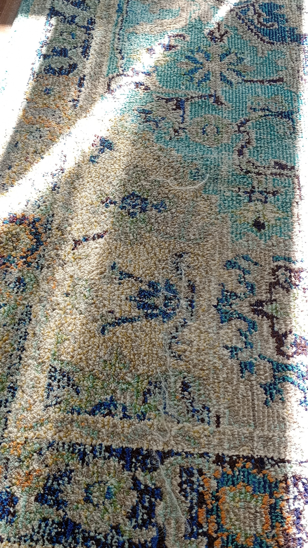 Before photo for Пране на мека мебел и килими